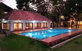 Shantitheeram Ayurveda Lakeside Heritage Resort